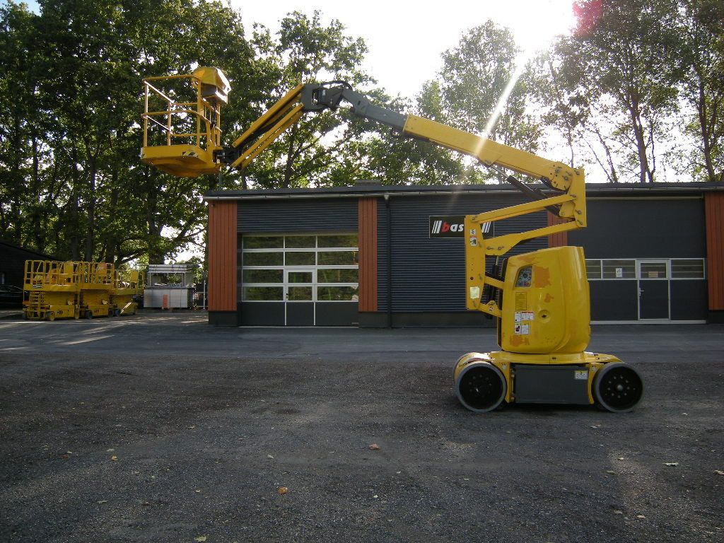 Haulotte HA12CJ+ , AH 12m, Korbarm drehbar - Грузовик с подъемником: фото 1 Haulotte HA12CJ+ , AH 12m, Korbarm drehbar - Грузовик с подъемником: фото 1