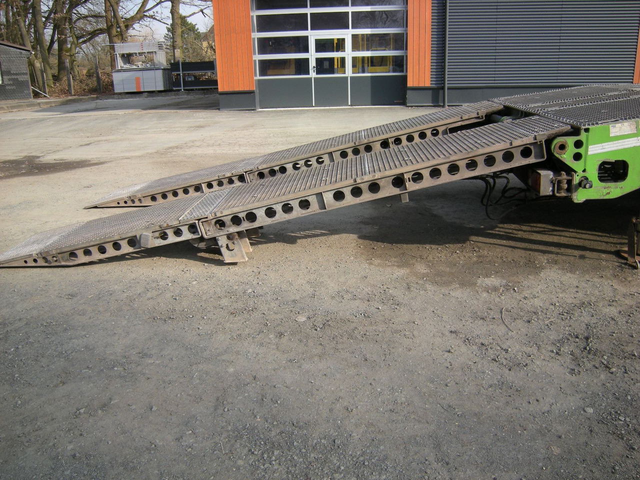 MAN 35.400, Zanner Plateau, Rampen, Winde в лизинг MAN 35.400, Zanner Plateau, Rampen, Winde: фото 34 MAN 35.400, Zanner Plateau, Rampen, Winde в лизинг MAN 35.400, Zanner Plateau, Rampen, Winde: фото 34