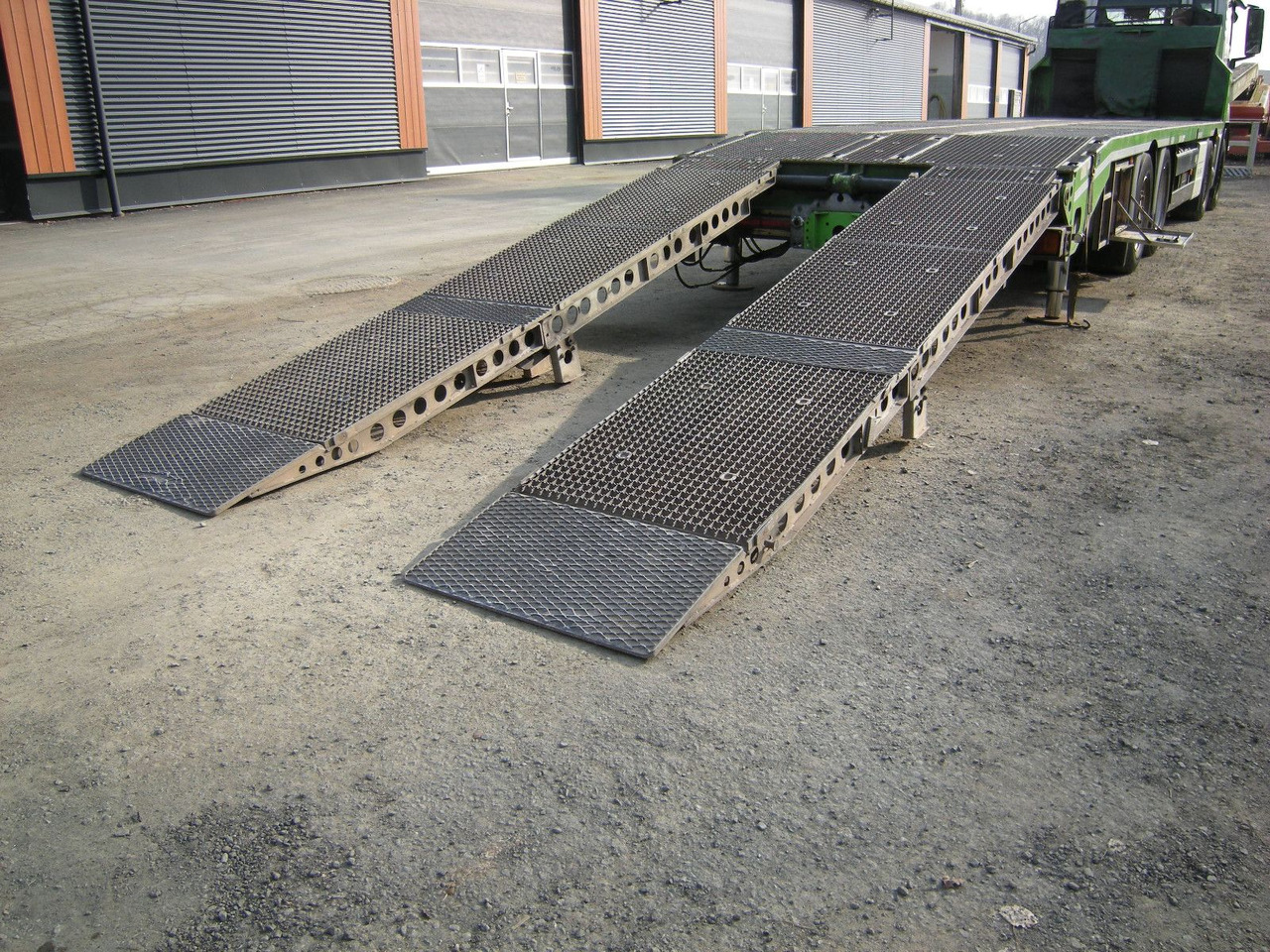 MAN 35.400, Zanner Plateau, Rampen, Winde в лизинг MAN 35.400, Zanner Plateau, Rampen, Winde: фото 35 MAN 35.400, Zanner Plateau, Rampen, Winde в лизинг MAN 35.400, Zanner Plateau, Rampen, Winde: фото 35