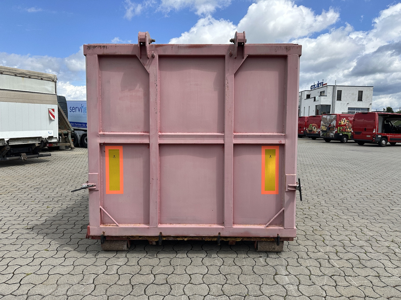Mercedes-Benz Wassercontainer   Mulde 30 cbm Silo für Abrollkipper - Грузовик: фото 4 Mercedes-Benz Wassercontainer   Mulde 30 cbm Silo für Abrollkipper - Грузовик: фото 4