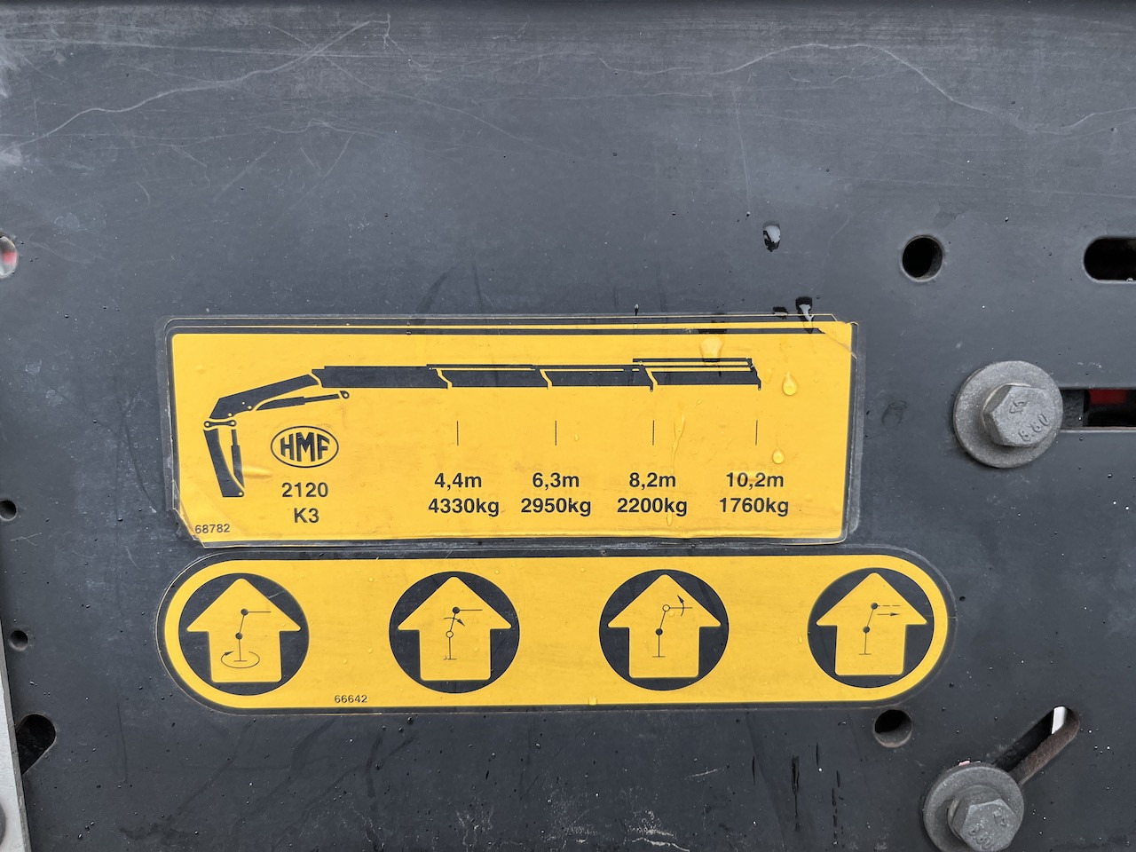 Meusburger MPS-3 Auflieger mit Kran HMF 1510 K-4 Lenkachse - Полуприцеп бортовой/ Платформа: фото 3 Meusburger MPS-3 Auflieger mit Kran HMF 1510 K-4 Lenkachse - Полуприцеп бортовой/ Платформа: фото 3