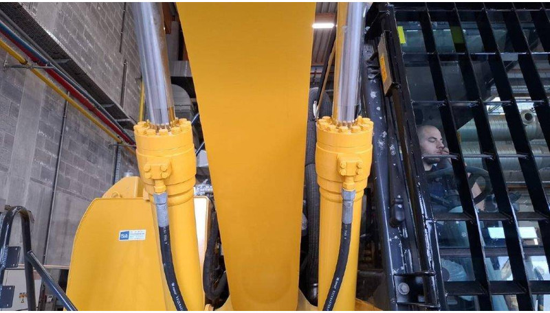 Komatsu PW148-10 PW148-8 PW140-7 Boom and Arm - Стрела для Строительной техники: фото 5 Komatsu PW148-10 PW148-8 PW140-7 Boom and Arm - Стрела для Строительной техники: фото 5