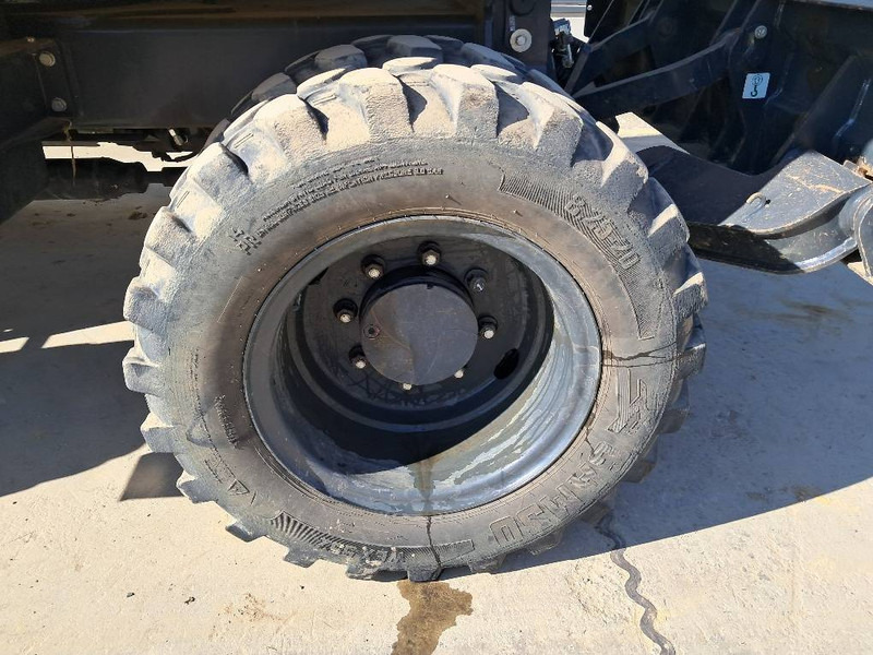 Komatsu PW98MR-11E0 - Колёсный экскаватор: фото 3 Komatsu PW98MR-11E0 - Колёсный экскаватор: фото 3