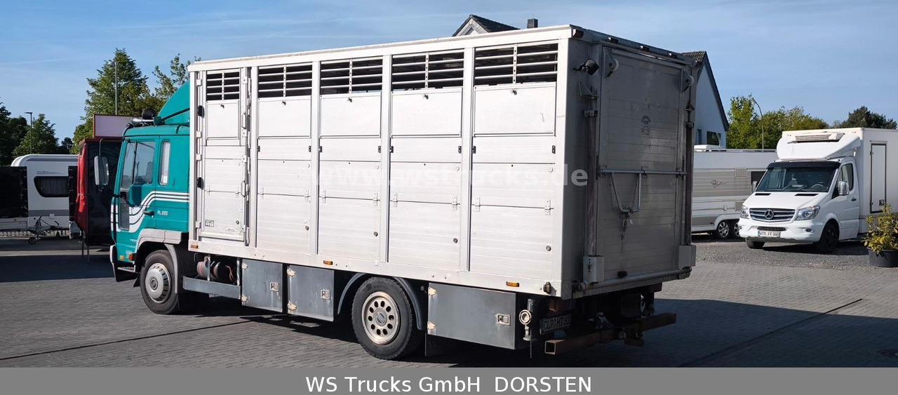 Volvo FL 220 Einstock Großvieh - Грузовик для перевозки животных: фото 4 Volvo FL 220 Einstock Großvieh - Грузовик для перевозки животных: фото 4