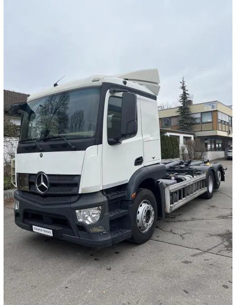 Mercedes-Benz Actros 2643 BL 6x2 Abroller - Грузовик-контейнеровоз/ Сменный кузов: фото 1 Mercedes-Benz Actros 2643 BL 6x2 Abroller - Грузовик-контейнеровоз/ Сменный кузов: фото 1