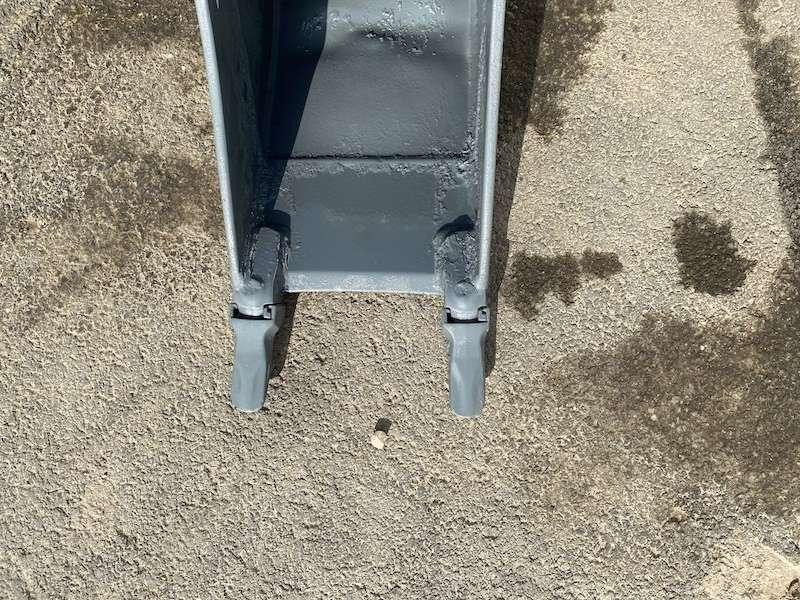 MECALAC 340mm - séries 8 / 10 / 11 et 12 - Ковш для экскаватора: фото 2 MECALAC 340mm - séries 8 / 10 / 11 et 12 - Ковш для экскаватора: фото 2