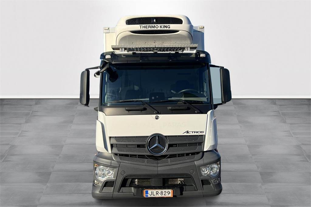 Mercedes-Benz ACTROS 2546L-6X2/ 60 FRC 07/2026 - Изотермический грузовик: фото 2 Mercedes-Benz ACTROS 2546L-6X2/ 60 FRC 07/2026 - Изотермический грузовик: фото 2