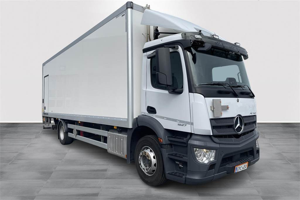 Mercedes-Benz Actros 1827 4x2 8,7m umpikori+PL nostin - Изотермический грузовик: фото 2 Mercedes-Benz Actros 1827 4x2 8,7m umpikori+PL nostin - Изотермический грузовик: фото 2
