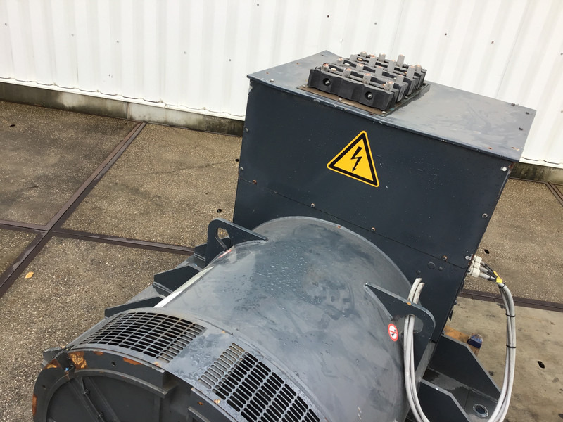 Stamford PI734E2 LOOSE GENERATOR 1900KVA NEW - Электрогенератор: фото 2 Stamford PI734E2 LOOSE GENERATOR 1900KVA NEW - Электрогенератор: фото 2