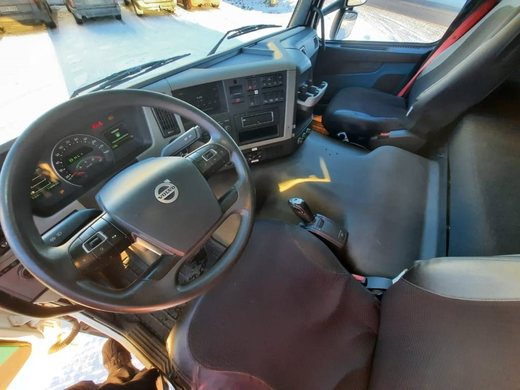 Грузовик-контейнеровоз/ Сменный кузов Volvo FM-13: фото 6
