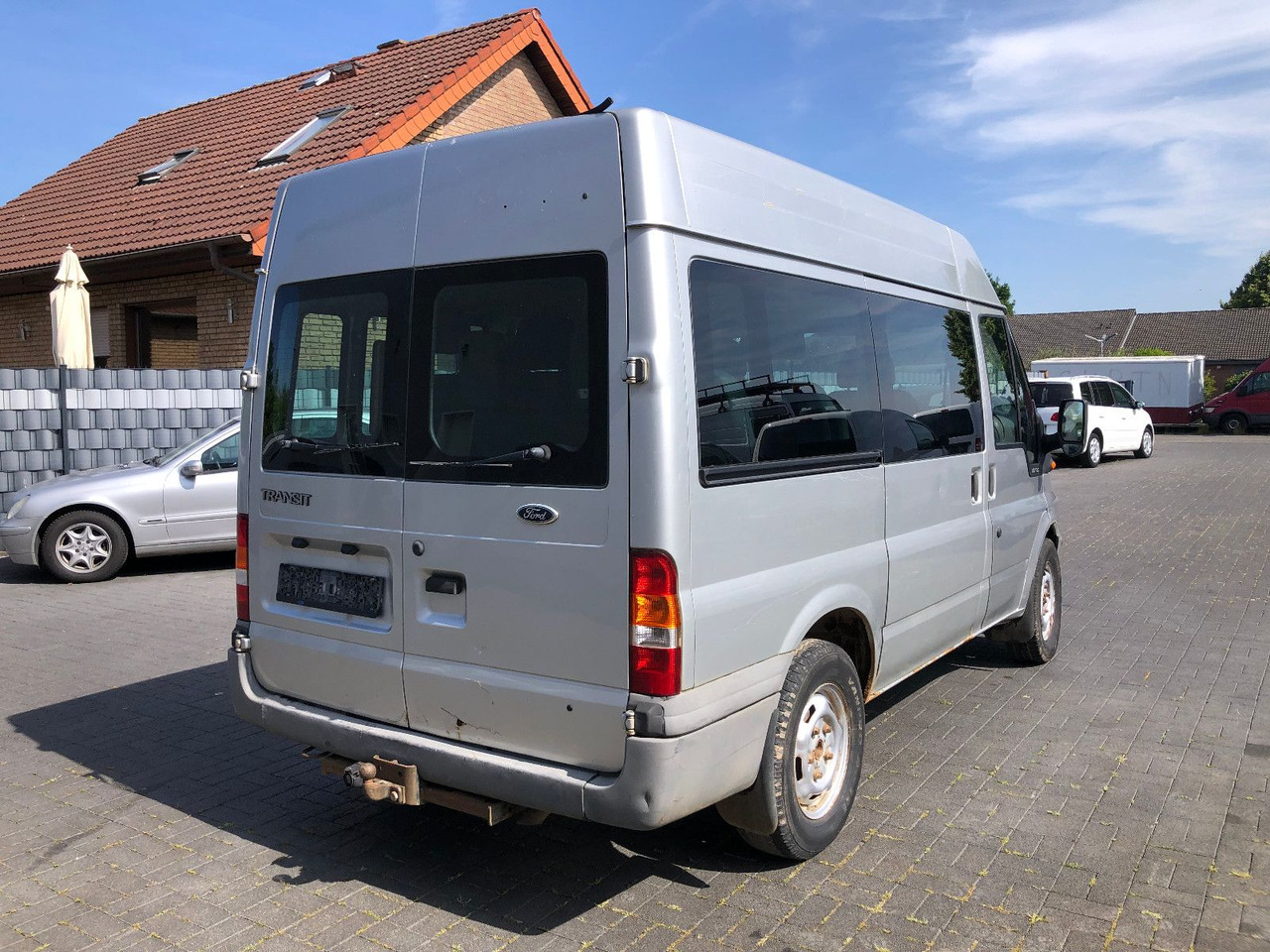 Ford Transit 2.4 TDi, Heckantrieb, 8-Sitzer, Klima - Пассажирский фургон: фото 2 Ford Transit 2.4 TDi, Heckantrieb, 8-Sitzer, Klima - Пассажирский фургон: фото 2