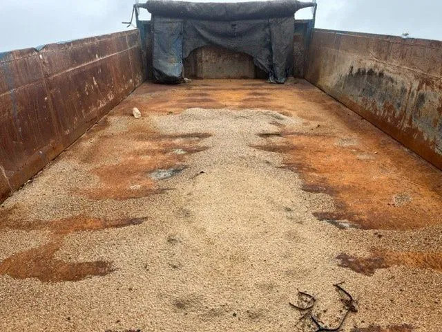 Самосвал DAF 65.210 ATI 4x2 FULL STEEL KIPPER (EURO 2 / MANUAL GEARBOX / FULL STEEL SUSPENSION / P.T.O.): фото 10 Самосвал DAF 65.210 ATI 4x2 FULL STEEL KIPPER (EURO 2 / MANUAL GEARBOX / FULL STEEL SUSPENSION / P.T.O.): фото 10