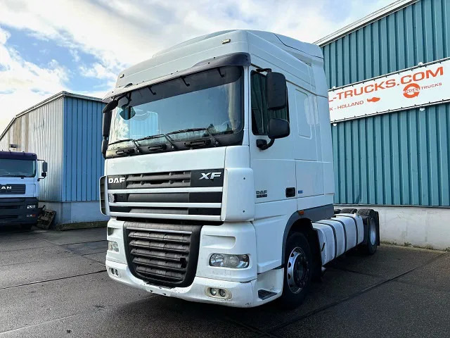 DAF XF 105.460 SPACECAB (ZF MANUAL GEARBOX / MX-BRAKE / 870+430 LITER TANK / EURO 5 EEV / AIRCONDITIONING / FRIDGE) - Тягач: фото 1 DAF XF 105.460 SPACECAB (ZF MANUAL GEARBOX / MX-BRAKE / 870+430 LITER TANK / EURO 5 EEV / AIRCONDITIONING / FRIDGE) - Тягач: фото 1