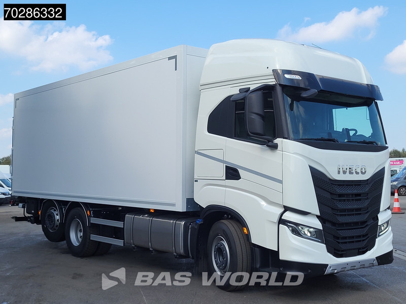 Iveco S-Way 490 6X2 NEW! 2000kg Ladebordwand Retarder Lift+Steering-Axle Navi LED - Грузовик с закрытым кузовом: фото 3 Iveco S-Way 490 6X2 NEW! 2000kg Ladebordwand Retarder Lift+Steering-Axle Navi LED - Грузовик с закрытым кузовом: фото 3