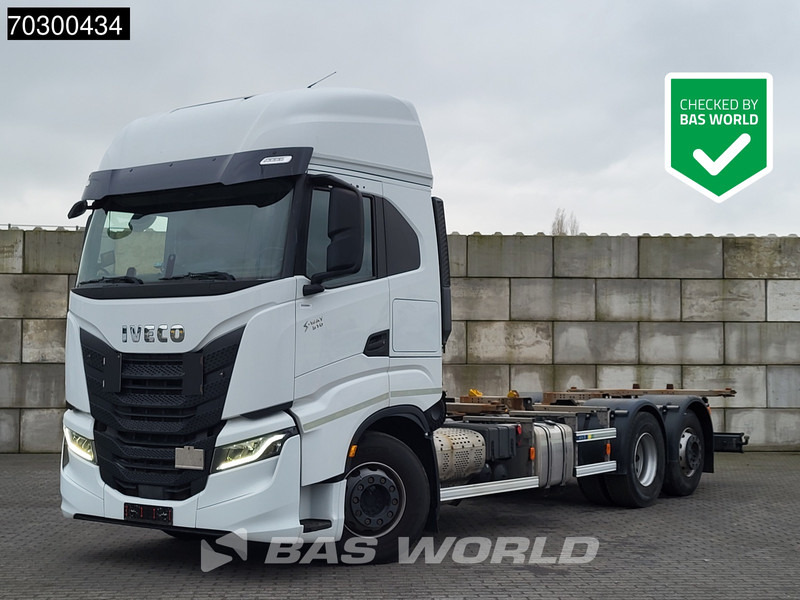 Iveco S-Way 510 6X2 Retarder Full Air Lift Axle BDF Euro 6 - Грузовик-контейнеровоз/ Сменный кузов: фото 1 Iveco S-Way 510 6X2 Retarder Full Air Lift Axle BDF Euro 6 - Грузовик-контейнеровоз/ Сменный кузов: фото 1