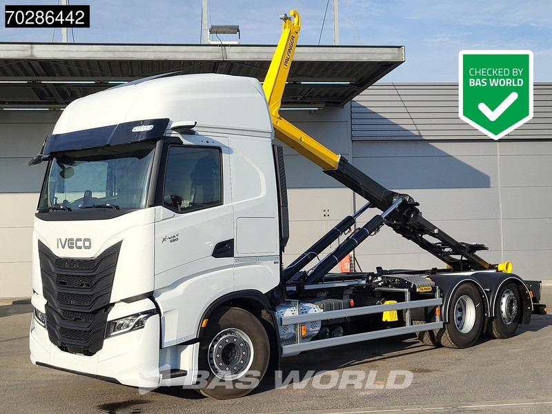 Iveco X-Way 580 6X2 NEW Palfinger PHT20SLD5 Hooklift Lift+steering Axle Automatic Navi ACC LED - Крюковой мультилифт: фото 1 Iveco X-Way 580 6X2 NEW Palfinger PHT20SLD5 Hooklift Lift+steering Axle Automatic Navi ACC LED - Крюковой мультилифт: фото 1