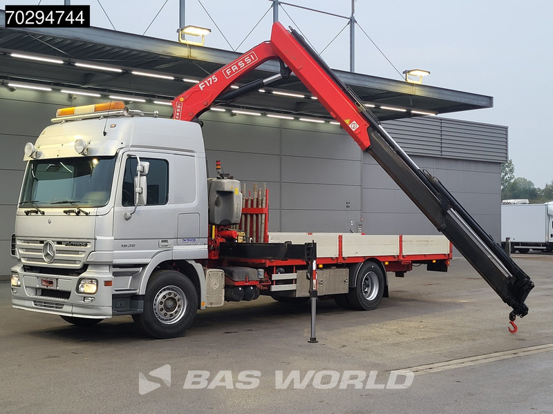 Mercedes-Benz Actros 1836 Actros 4X2 Fassi F175A 26 Crane Kran Remote Automatic Euro 3 - Грузовик бортовой/ Платформа, Автоманипулятор: фото 3 Mercedes-Benz Actros 1836 Actros 4X2 Fassi F175A 26 Crane Kran Remote Automatic Euro 3 - Грузовик бортовой/ Платформа, Автоманипулятор: фото 3