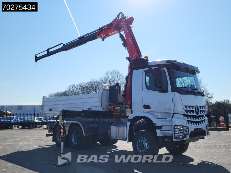 Mercedes-Benz Arocs 3348 6X6 Fassi F255A.2.24 xe-dynamic Kran Dreiseitenkipper Navi Euro 6 - Самосвал, Автоманипулятор: фото 3 Mercedes-Benz Arocs 3348 6X6 Fassi F255A.2.24 xe-dynamic Kran Dreiseitenkipper Navi Euro 6 - Самосвал, Автоманипулятор: фото 3