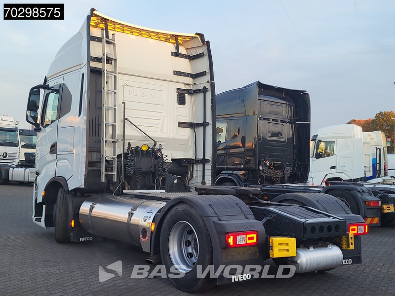 Iveco S-Way 460 4X2 LNG! Retarder 2x Tanks Standklima - Тягач: фото 2 Iveco S-Way 460 4X2 LNG! Retarder 2x Tanks Standklima - Тягач: фото 2