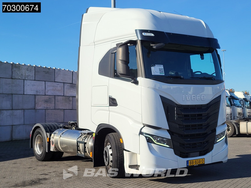 Iveco S-Way 460 NP 4X2 LNG! NL-Truck Retarder 2xTanks ACC LED Euro 6 - Тягач: фото 5 Iveco S-Way 460 NP 4X2 LNG! NL-Truck Retarder 2xTanks ACC LED Euro 6 - Тягач: фото 5