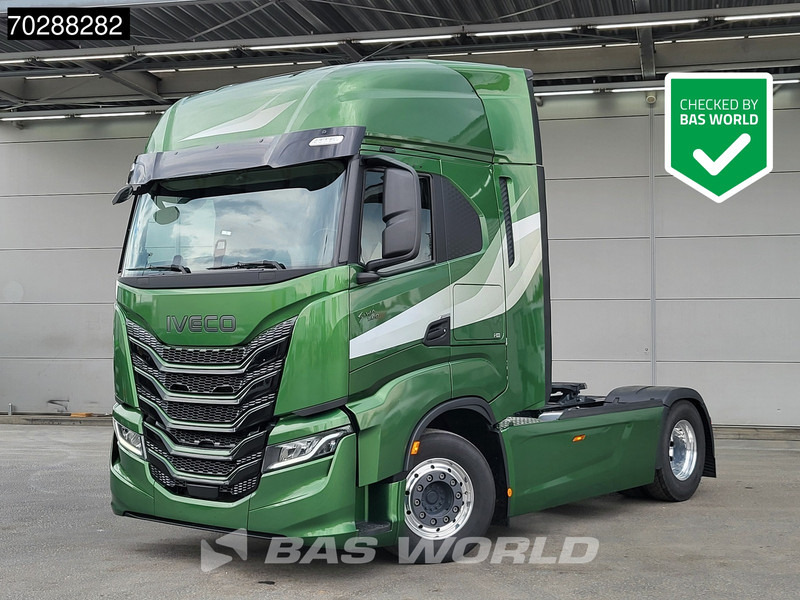 Iveco S-Way 500 4X2 2024! 2x Tanks Standklima ADR Alcoa's ACC Euro 6 - Тягач: фото 1 Iveco S-Way 500 4X2 2024! 2x Tanks Standklima ADR Alcoa's ACC Euro 6 - Тягач: фото 1