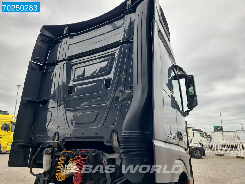 Mercedes-Benz Actros 1845 4X2 StreamSpace 2x Tanks - Тягач: фото 3 Mercedes-Benz Actros 1845 4X2 StreamSpace 2x Tanks - Тягач: фото 3