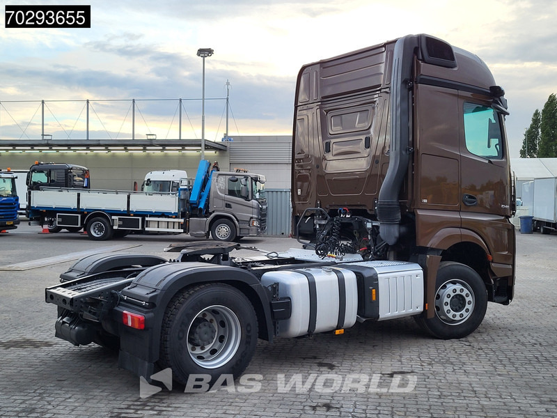 Mercedes-Benz Actros 1848 4X2 BigSpace Retarder 2x Tanks ACC Standklima MirrorCam Euro 6 - Тягач: фото 5 Mercedes-Benz Actros 1848 4X2 BigSpace Retarder 2x Tanks ACC Standklima MirrorCam Euro 6 - Тягач: фото 5