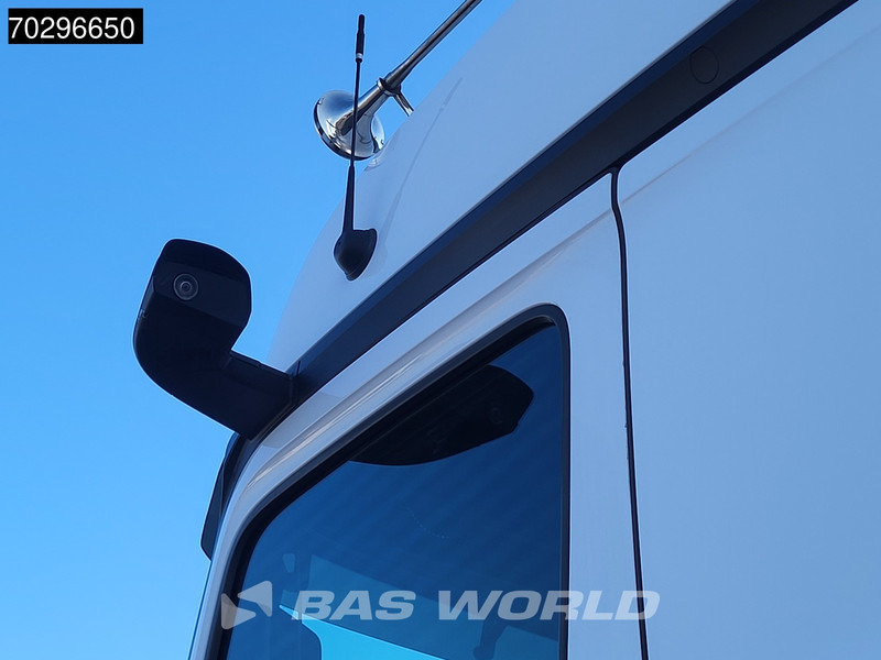 Тягач Mercedes-Benz Actros 1848 4X2 BigSpace Retarder Standklima MirrorCam ACC Xenon Euro 6: фото 11 Тягач Mercedes-Benz Actros 1848 4X2 BigSpace Retarder Standklima MirrorCam ACC Xenon Euro 6: фото 11