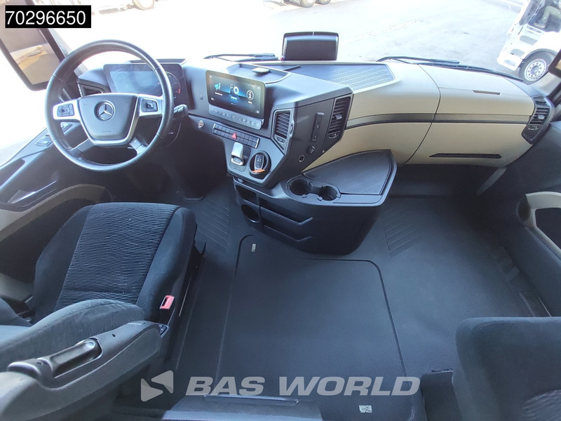 Тягач Mercedes-Benz Actros 1848 4X2 BigSpace Retarder Standklima MirrorCam ACC Xenon Euro 6: фото 18 Тягач Mercedes-Benz Actros 1848 4X2 BigSpace Retarder Standklima MirrorCam ACC Xenon Euro 6: фото 18