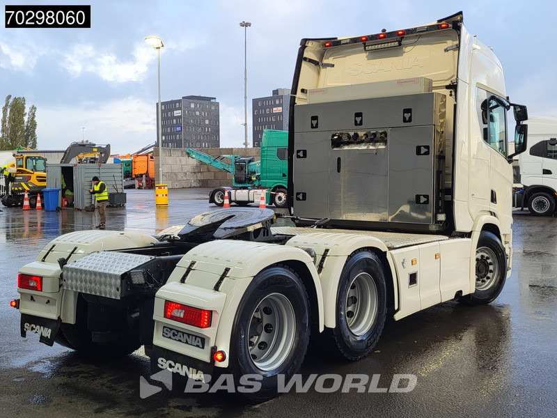 Scania R650 R 6X4 Full-Air! Retarder ACC Hydraulik Leder Navi Euro 6 - Тягач: фото 5 Scania R650 R 6X4 Full-Air! Retarder ACC Hydraulik Leder Navi Euro 6 - Тягач: фото 5