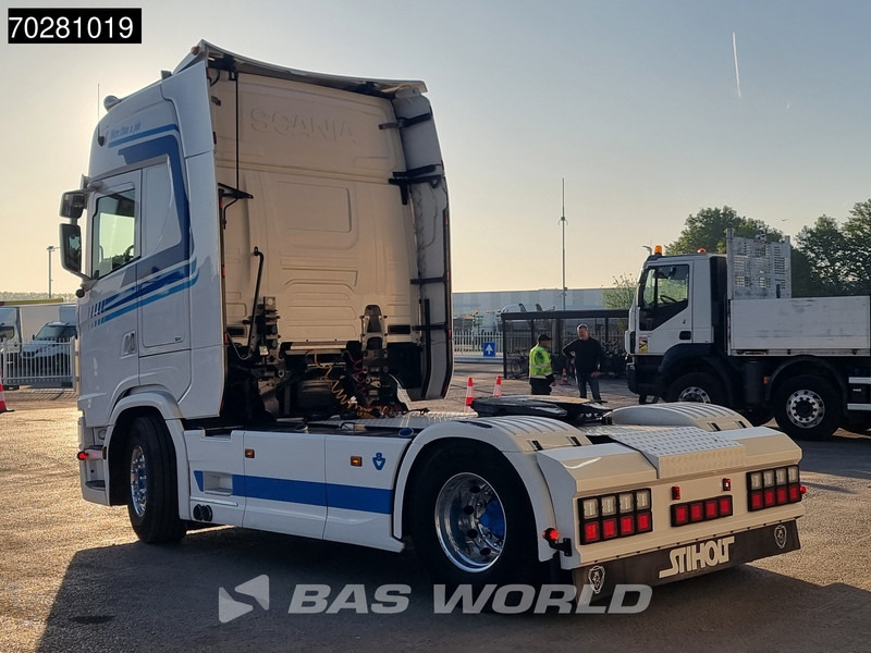 Scania S520 890 4X2 Full-Air Retarder 2x Tanks Leather Alcoa's - Тягач: фото 2 Scania S520 890 4X2 Full-Air Retarder 2x Tanks Leather Alcoa's - Тягач: фото 2