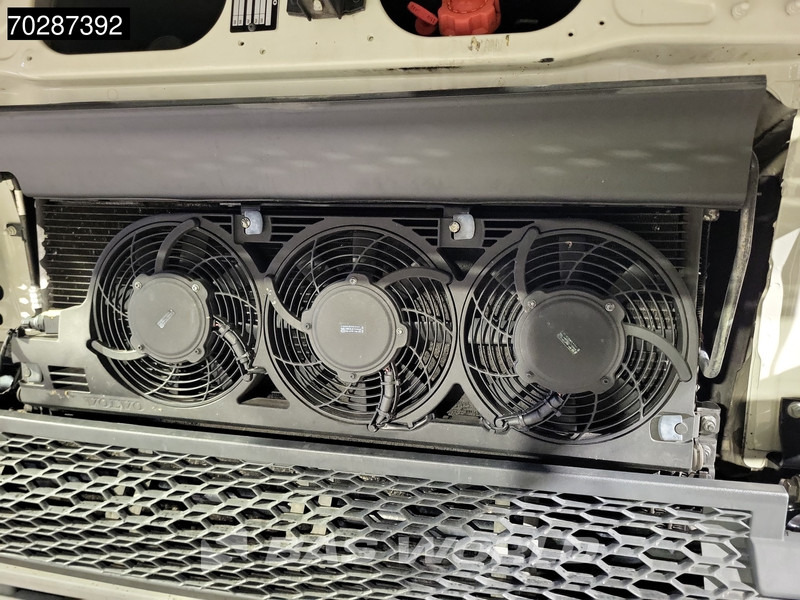 Тягач Volvo FH 500 FH 4X2 2xTanks I-ParkCool Euro 6: фото 10 Тягач Volvo FH 500 FH 4X2 2xTanks I-ParkCool Euro 6: фото 10