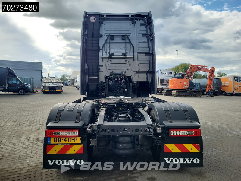 Volvo FH16 750 4X2 NL-Truck APK 08-2026! XL 2x Tanks Standklima ACC Alcoa's LED - Тягач: фото 3 Volvo FH16 750 4X2 NL-Truck APK 08-2026! XL 2x Tanks Standklima ACC Alcoa's LED - Тягач: фото 3