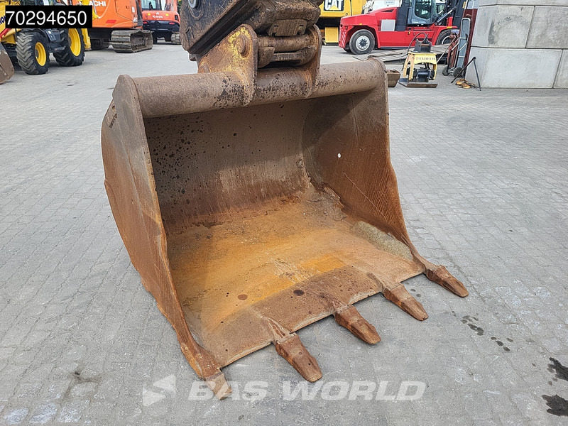 Гусеничный экскаватор Volvo EC250 E L: фото 13