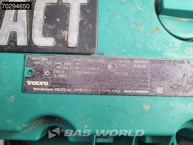 Гусеничный экскаватор Volvo EC250 E L: фото 19