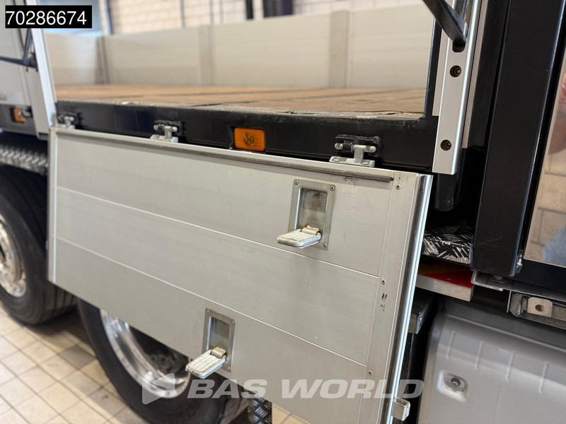 Volvo FH16 650 FH16 8X2 HMF 7020K-RCS Crane + Fly-Jib Lift+Steering-Axle Navi LED ACC Euro 6 в лизинг Volvo FH16 650 FH16 8X2 HMF 7020K-RCS Crane + Fly-Jib Lift+Steering-Axle Navi LED ACC Euro 6: фото 16