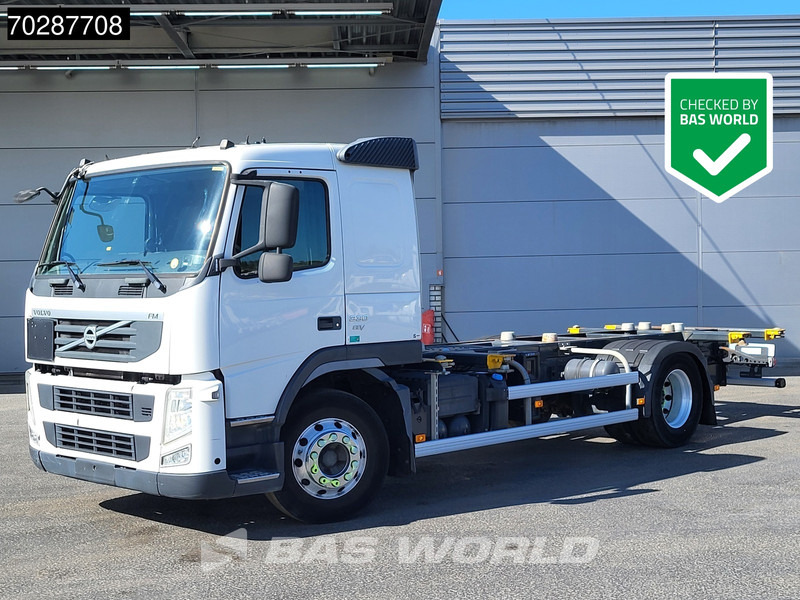 Volvo FM 330 4X2 4,60m Wheelbase BDF Automatic Euro 5 - Грузовик-контейнеровоз/ Сменный кузов: фото 1 Volvo FM 330 4X2 4,60m Wheelbase BDF Automatic Euro 5 - Грузовик-контейнеровоз/ Сменный кузов: фото 1