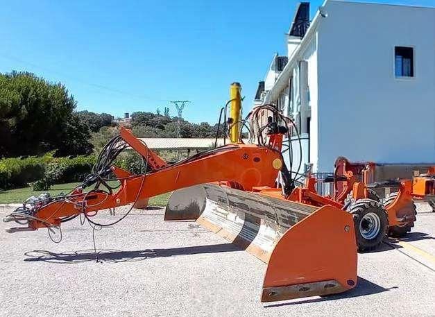 Agrotécnica V5000CCM-DC - Грейдер: фото 1 Agrotécnica V5000CCM-DC - Грейдер: фото 1