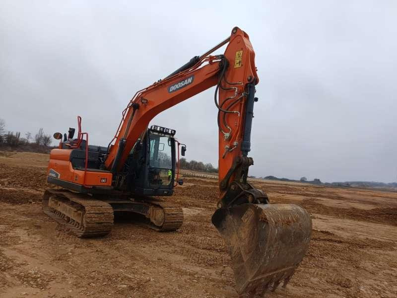 Doosan DX140LC-5 - Гусеничный экскаватор: фото 2 Doosan DX140LC-5 - Гусеничный экскаватор: фото 2