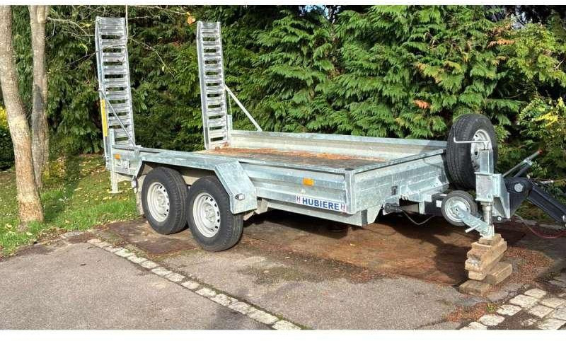 HUBIERE 2 ESSIEUX - Прицеп для легкового автомобиля: фото 3 HUBIERE 2 ESSIEUX - Прицеп для легкового автомобиля: фото 3