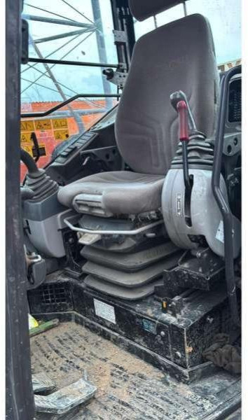 Hitachi ZX85USB-5A - Гусеничный экскаватор: фото 5 Hitachi ZX85USB-5A - Гусеничный экскаватор: фото 5