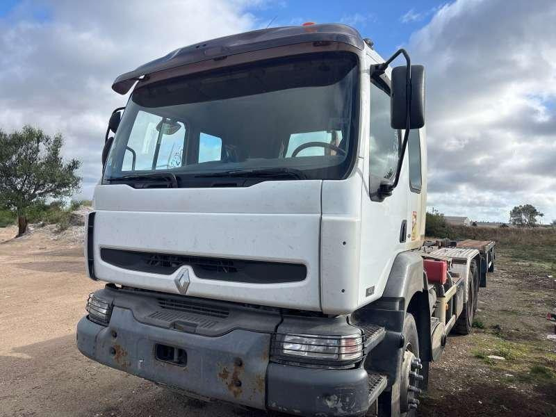 Renault Camion Ampliroll 6X4 - Крюковой мультилифт: фото 3 Renault Camion Ampliroll 6X4 - Крюковой мультилифт: фото 3
