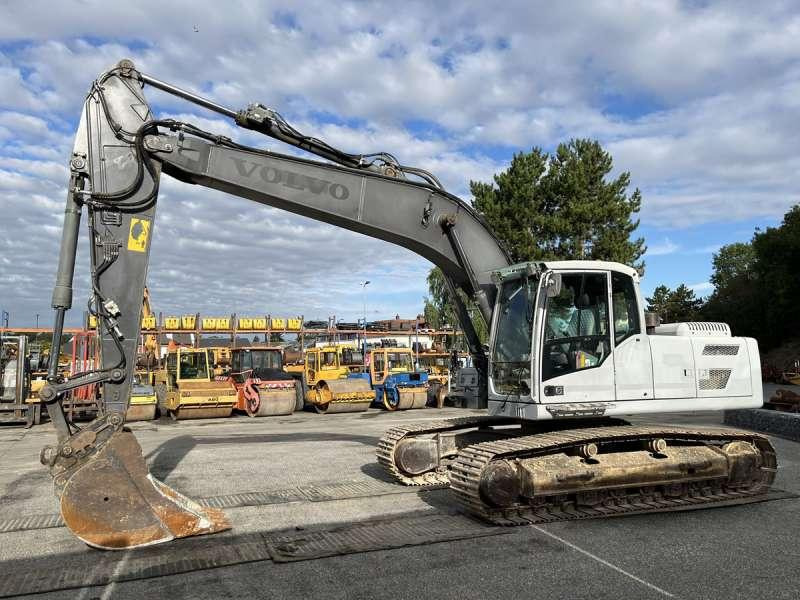 Volvo EC220DL - Гусеничный экскаватор: фото 3 Volvo EC220DL - Гусеничный экскаватор: фото 3
