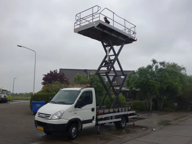 Iveco Daily 40C15 SKY WORKER PLATFORM - Фургон: фото 1 Iveco Daily 40C15 SKY WORKER PLATFORM - Фургон: фото 1