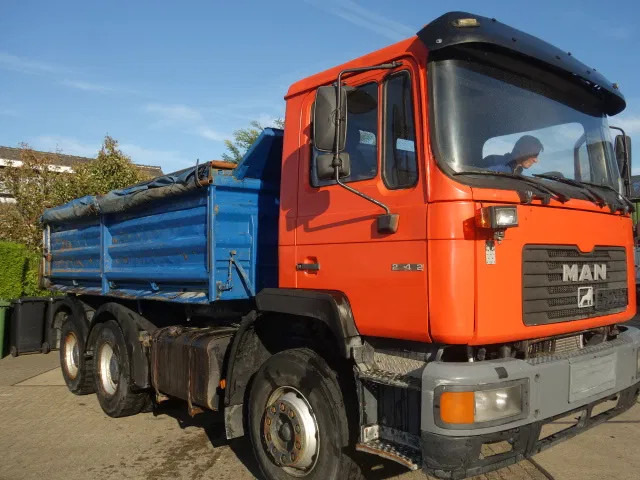MAN 27.422 MEILLER 6X4 KIPPER - Самосвал: фото 4 MAN 27.422 MEILLER 6X4 KIPPER - Самосвал: фото 4