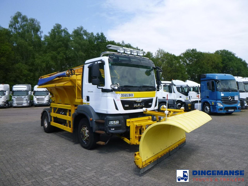 MAN TGM 18.290 4X4 RHD gritter / snow plough - Снегоуборочная машина: фото 2 MAN TGM 18.290 4X4 RHD gritter / snow plough - Снегоуборочная машина: фото 2