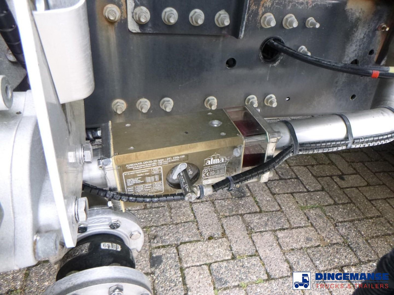 Грузовик-цистерна Renault Premium 270 dxi 4x2 fuel tank 13.7 m3 / 4 comp: фото 14