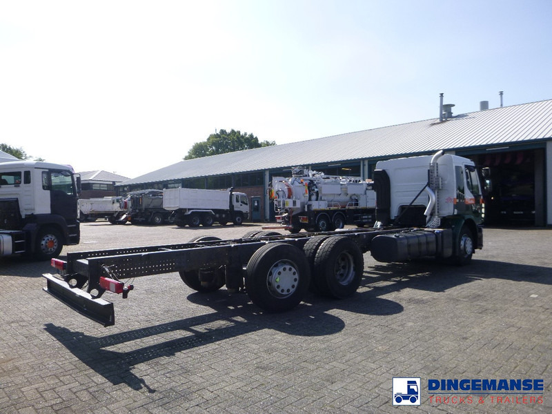 Renault Premium Lander 370 6x2 chassis + ADR - Грузовик-шасси: фото 3 Renault Premium Lander 370 6x2 chassis + ADR - Грузовик-шасси: фото 3