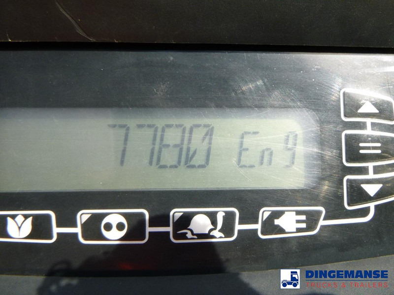 Полуприцеп-рефрижератор Schmitz Cargobull Frigo trailer + Carrier Vector 1350: фото 16 Полуприцеп-рефрижератор Schmitz Cargobull Frigo trailer + Carrier Vector 1350: фото 16