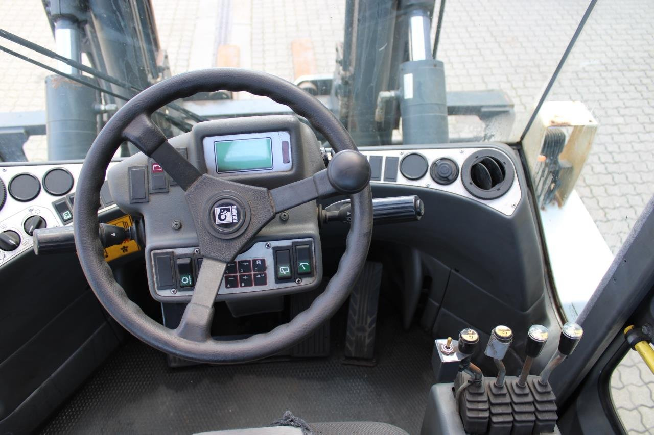 Kalmar DCE120-6 - Дизельный погрузчик: фото 4 Kalmar DCE120-6 - Дизельный погрузчик: фото 4